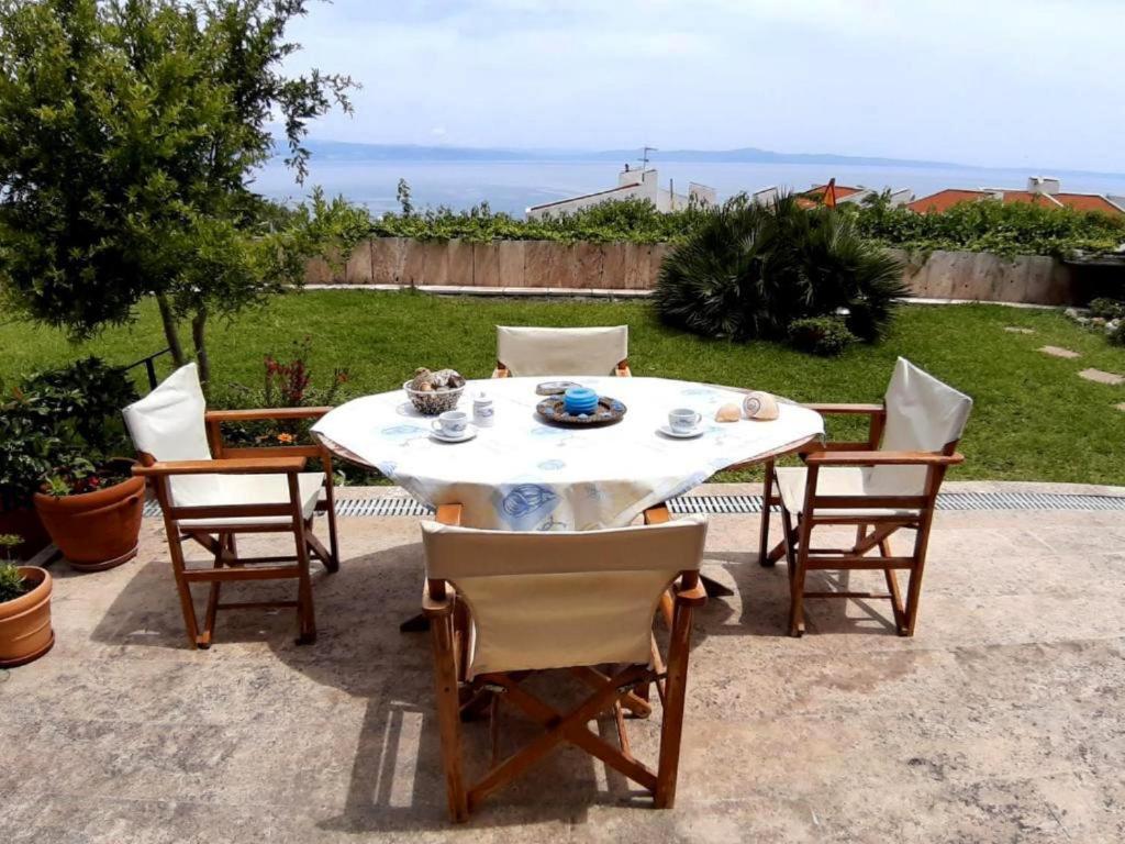 Olia Sea View Shared Pool Villa, Néa Fókaia Exteriér fotografie