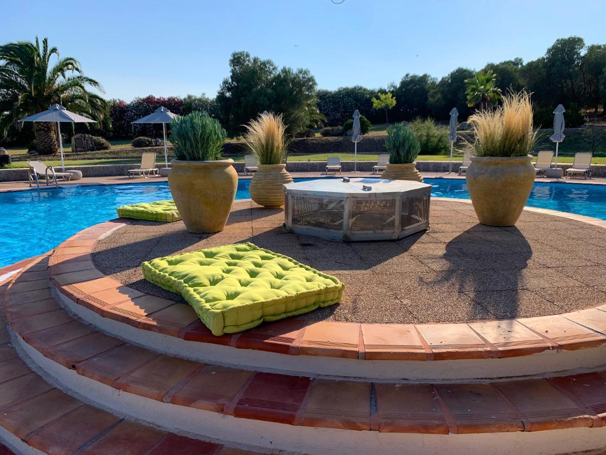 Olia Sea View Shared Pool Villa, Néa Fókaia Exteriér fotografie