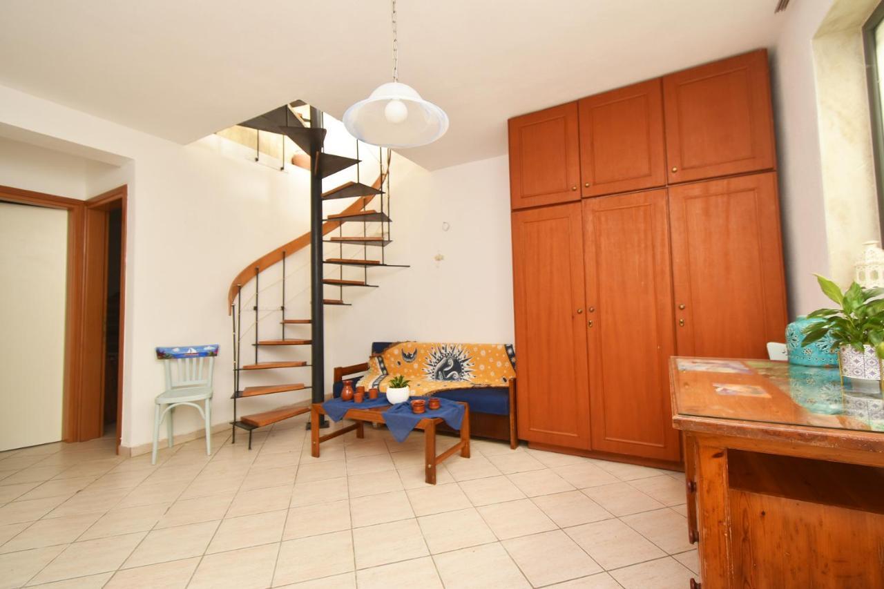 Olia Sea View Shared Pool Villa, Néa Fókaia Exteriér fotografie